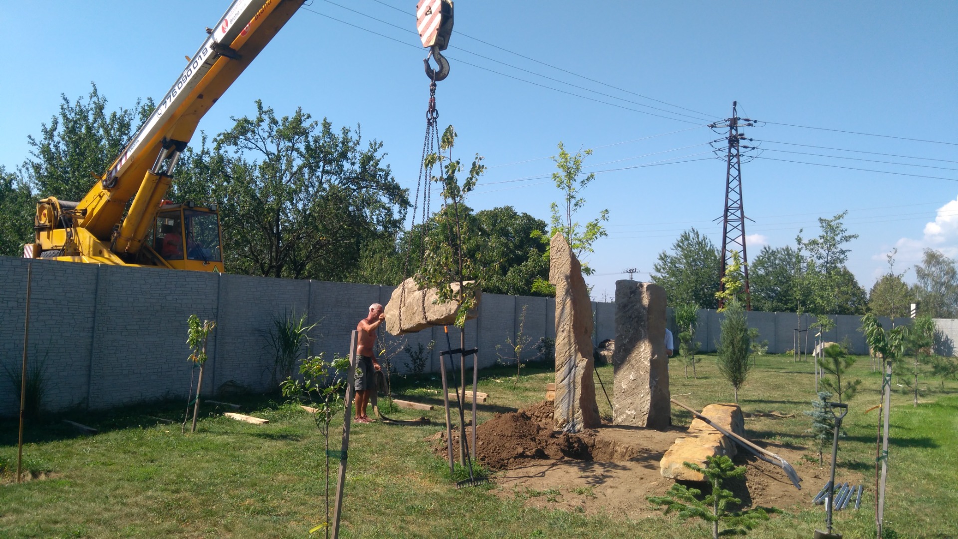 Pokládka větších solitérních kamenů, Uherské Hradiště 
