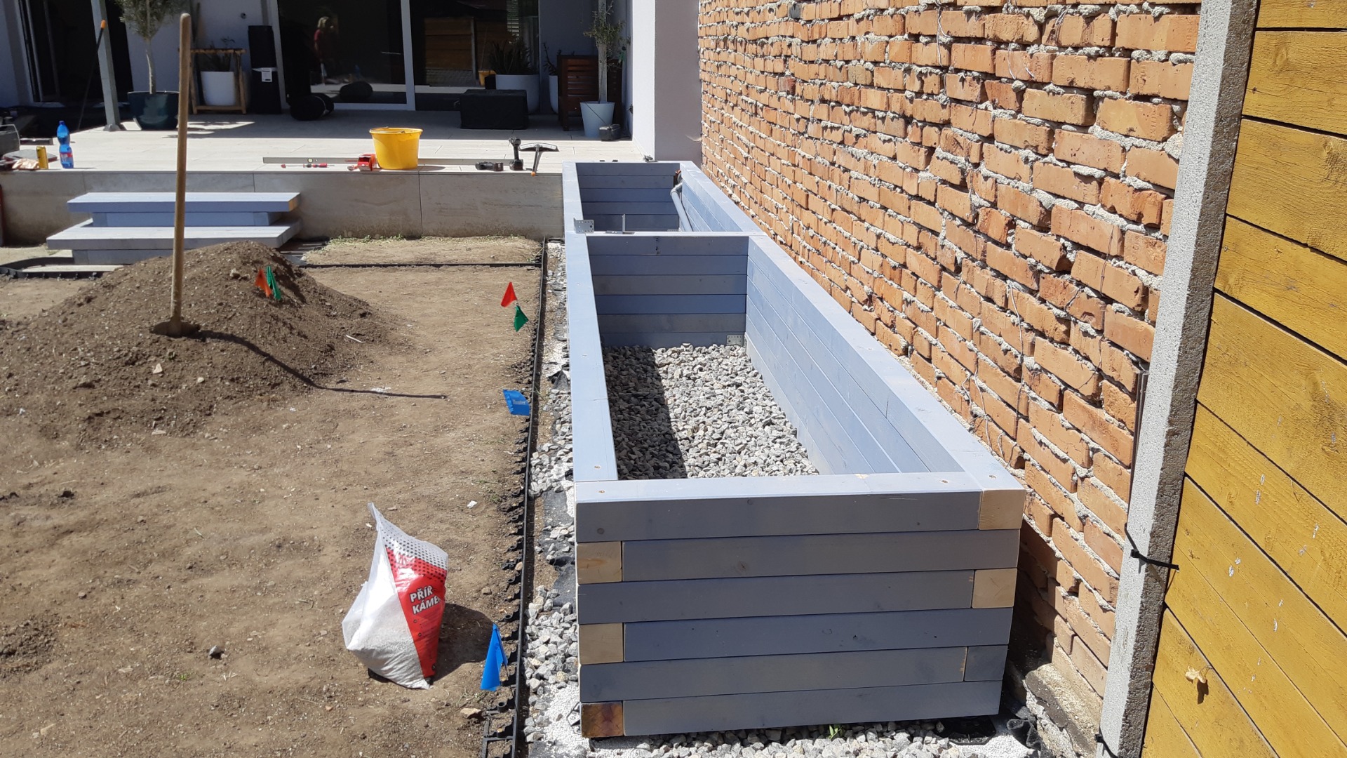 Výroba vv záhonu, Lelekovice