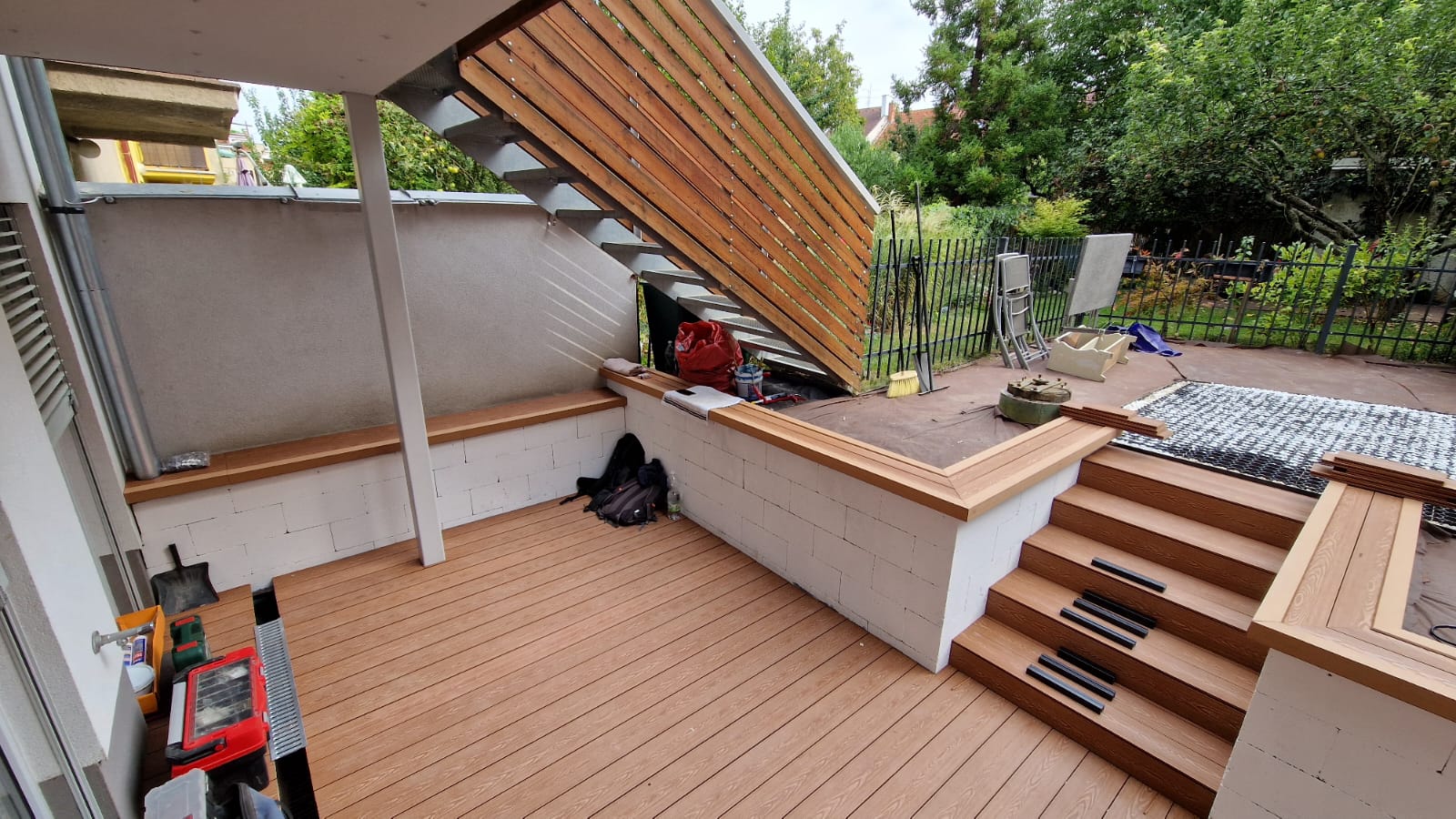 Montáž terasy ze dřevoplastu, Brno Židenice